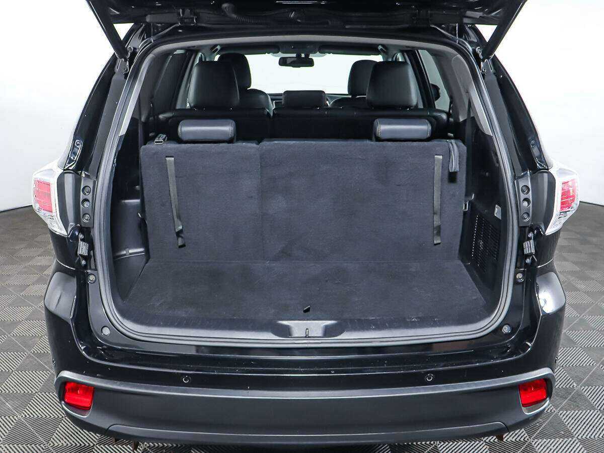 Б/У Тойота Хайлэндер 2014 года. Фото: #8