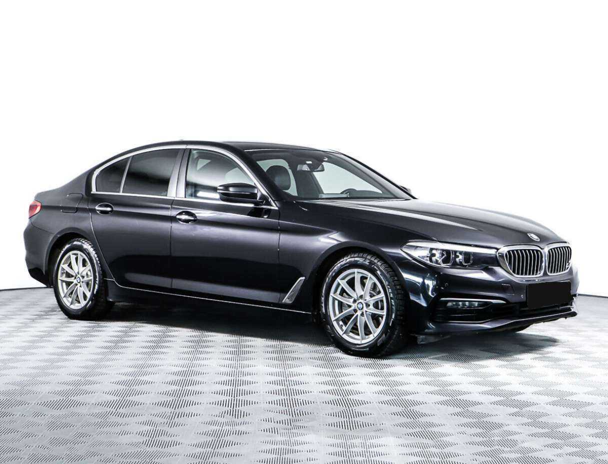 Б/У БМВ 5 серии 2017 года. Фото: #2