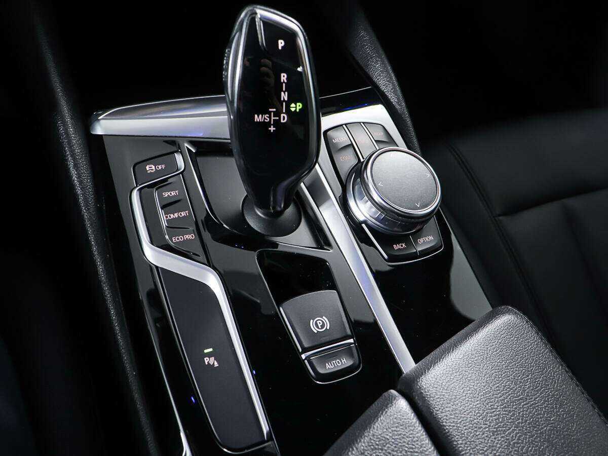 Б/У БМВ 5 серии 2017 года. Фото: #22