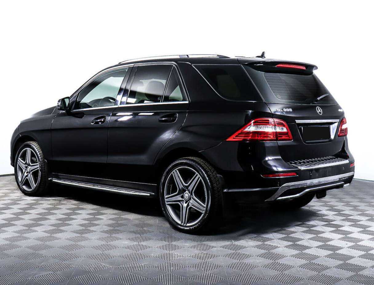 Б/У Мерседес-Бенц М-Класс 2014 года. Фото: #6