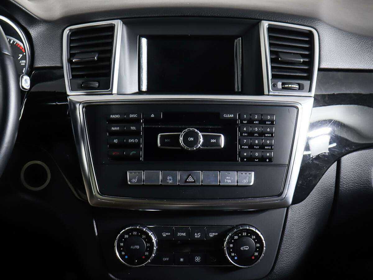 Б/У Мерседес-Бенц М-Класс 2014 года. Фото: #11