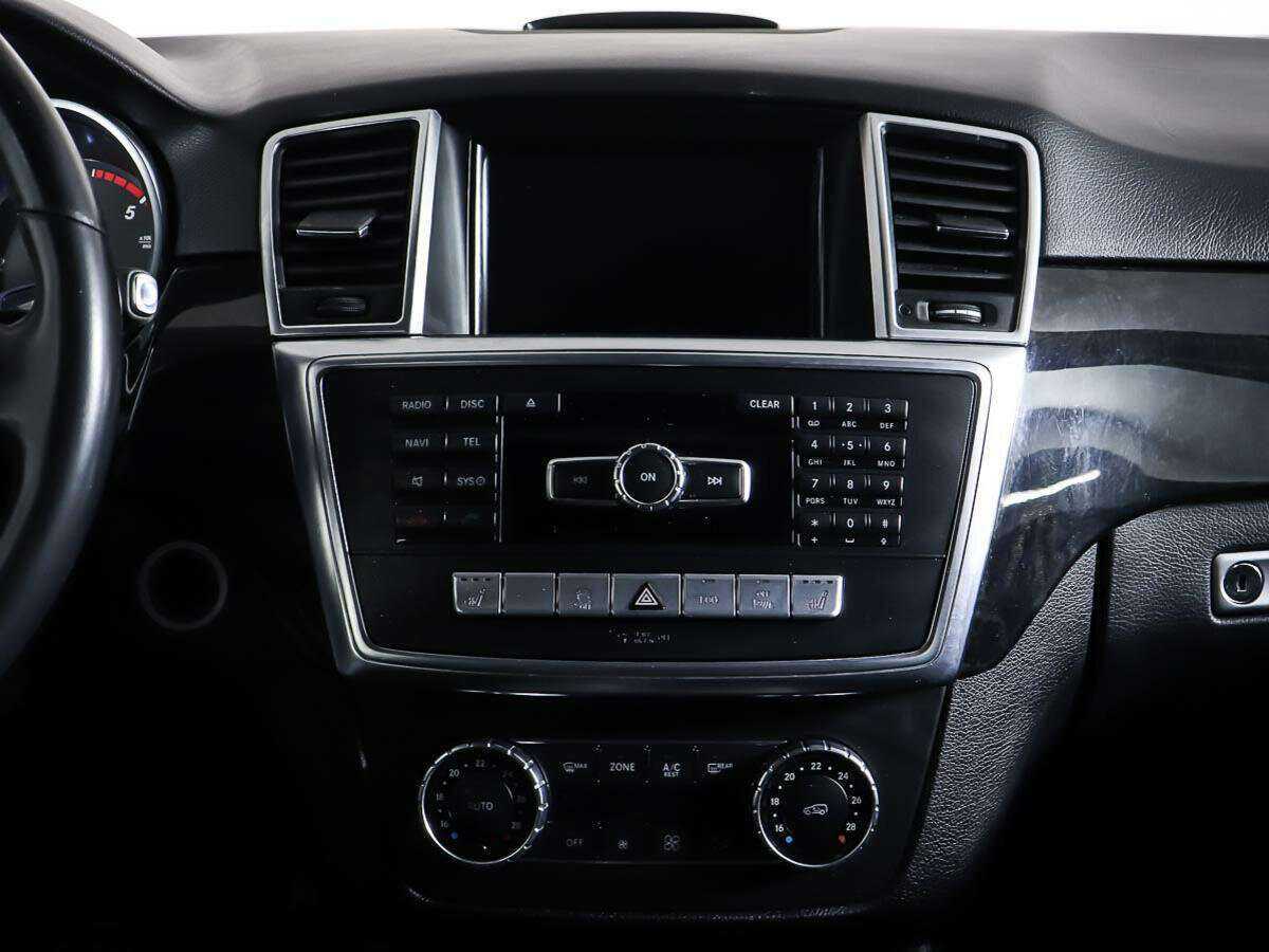 Б/У Мерседес-Бенц М-Класс 2013 года. Фото: #11