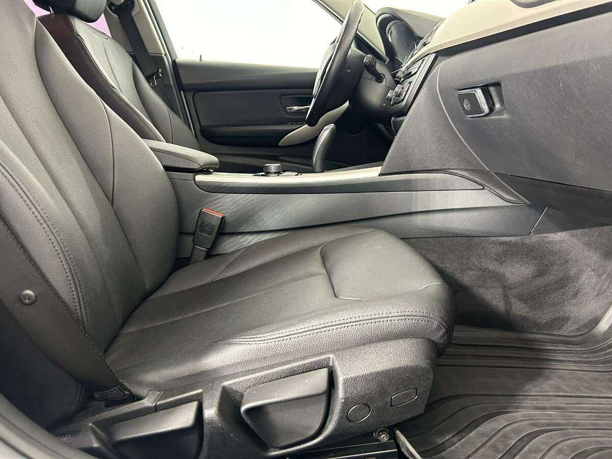 Б/У БМВ 3 серии 2014 года. Фото: #13