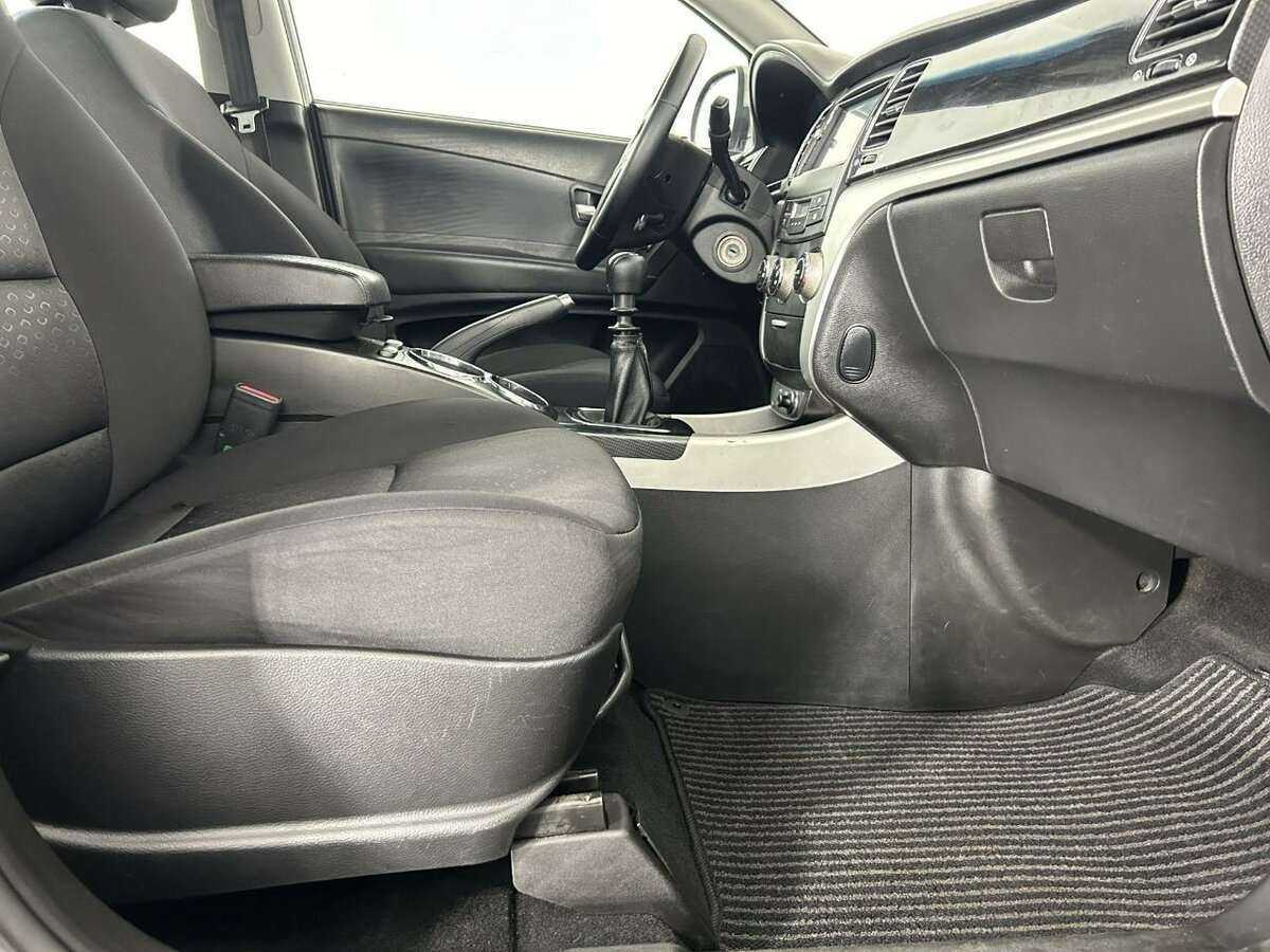 Б/У Сан-Ён Актион 2012 года. Фото: #10