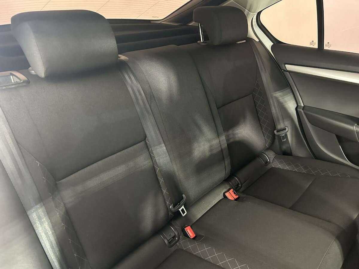 Б/У Шкода Октавия 2018 года. Фото: #14