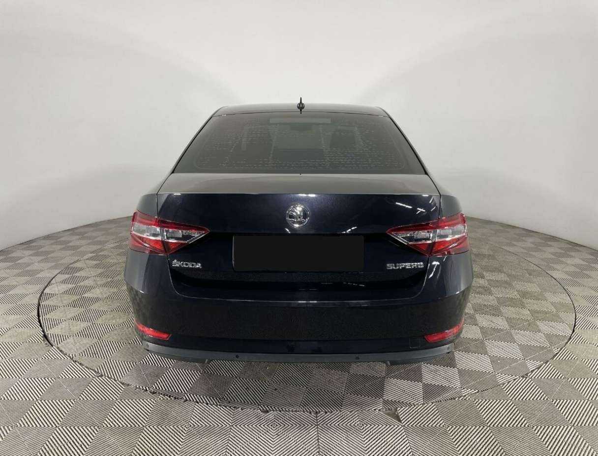 Б/У Шкода Суперб 2018 года. Фото: #2