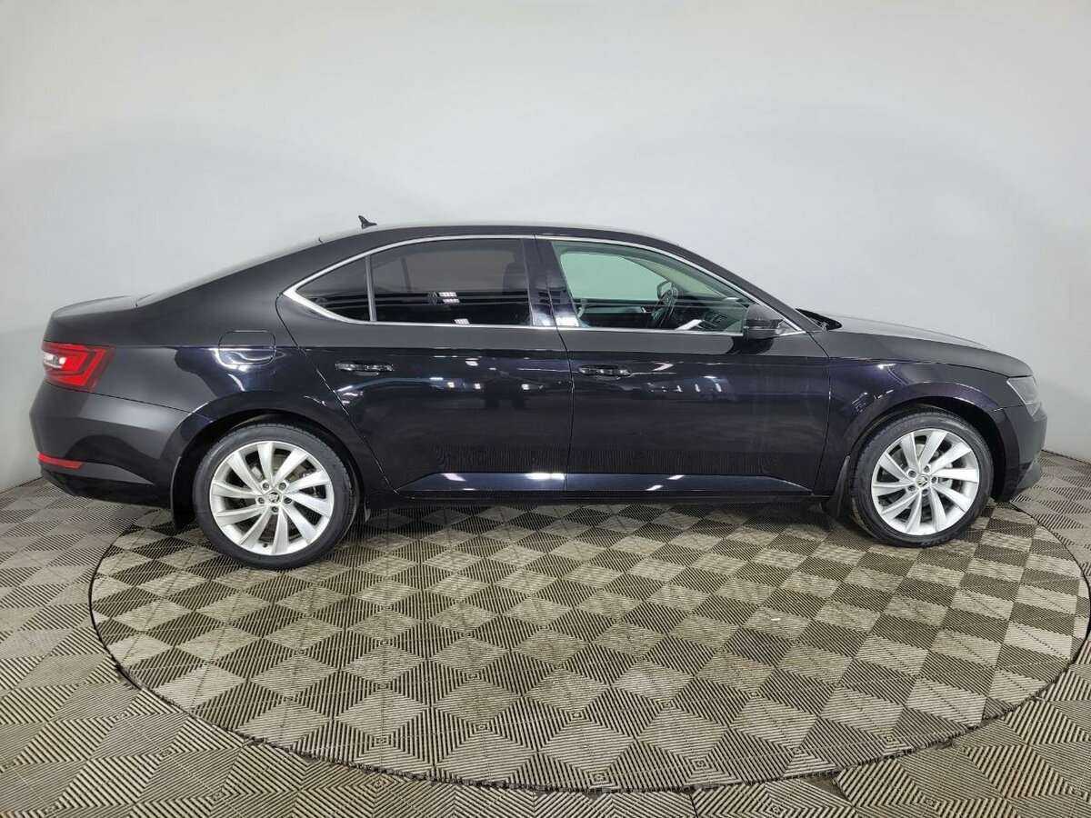 Б/У Шкода Суперб 2016 года. Фото: #3