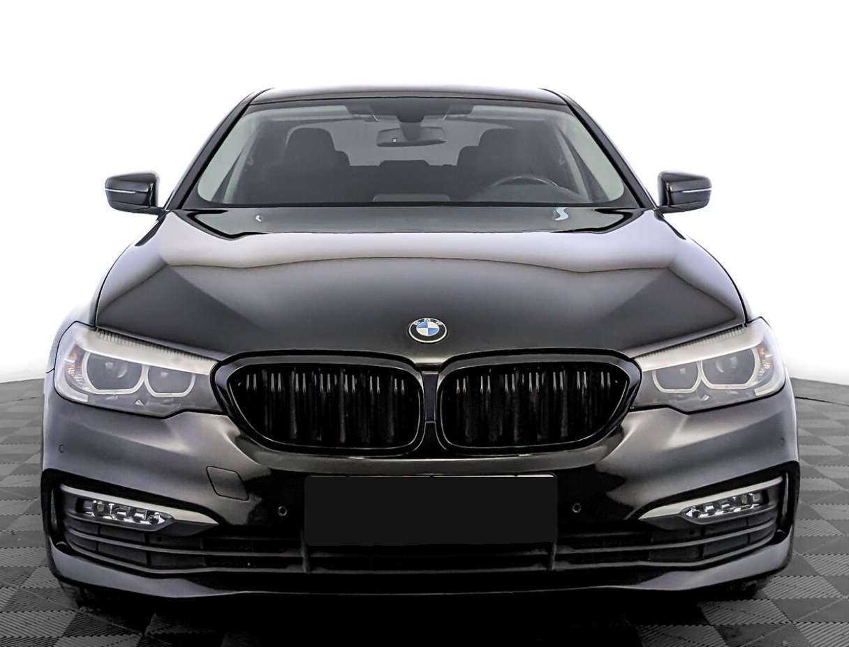 Б/У БМВ 5 серии 2018 года. Фото: #1