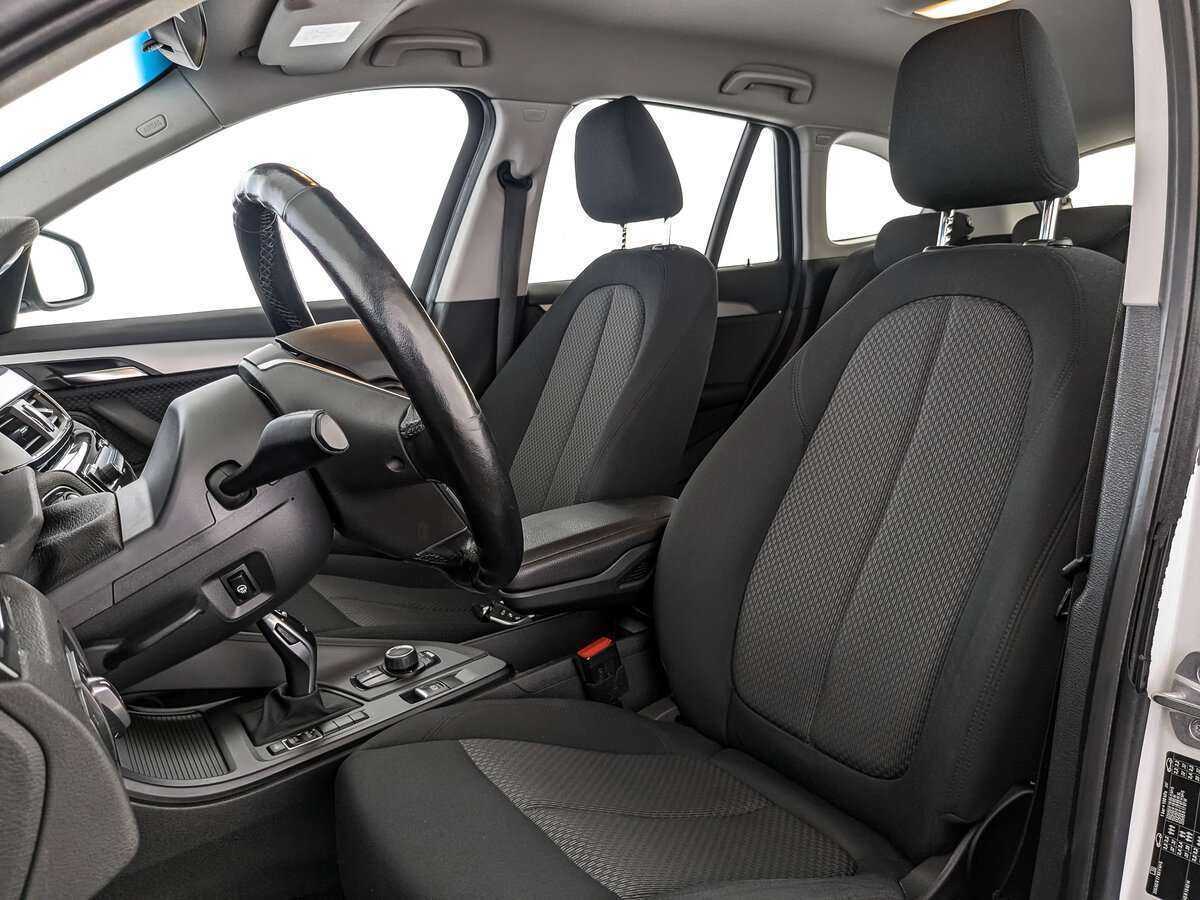 Б/У БМВ Икс1 2019 года. Фото: #15