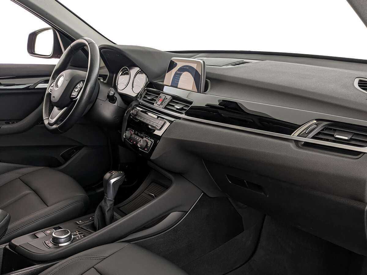 Б/У БМВ Икс1 2018 года. Фото: #10