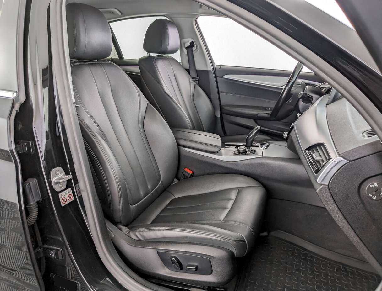 Б/У БМВ 5 серии 2018 года. Фото: #18