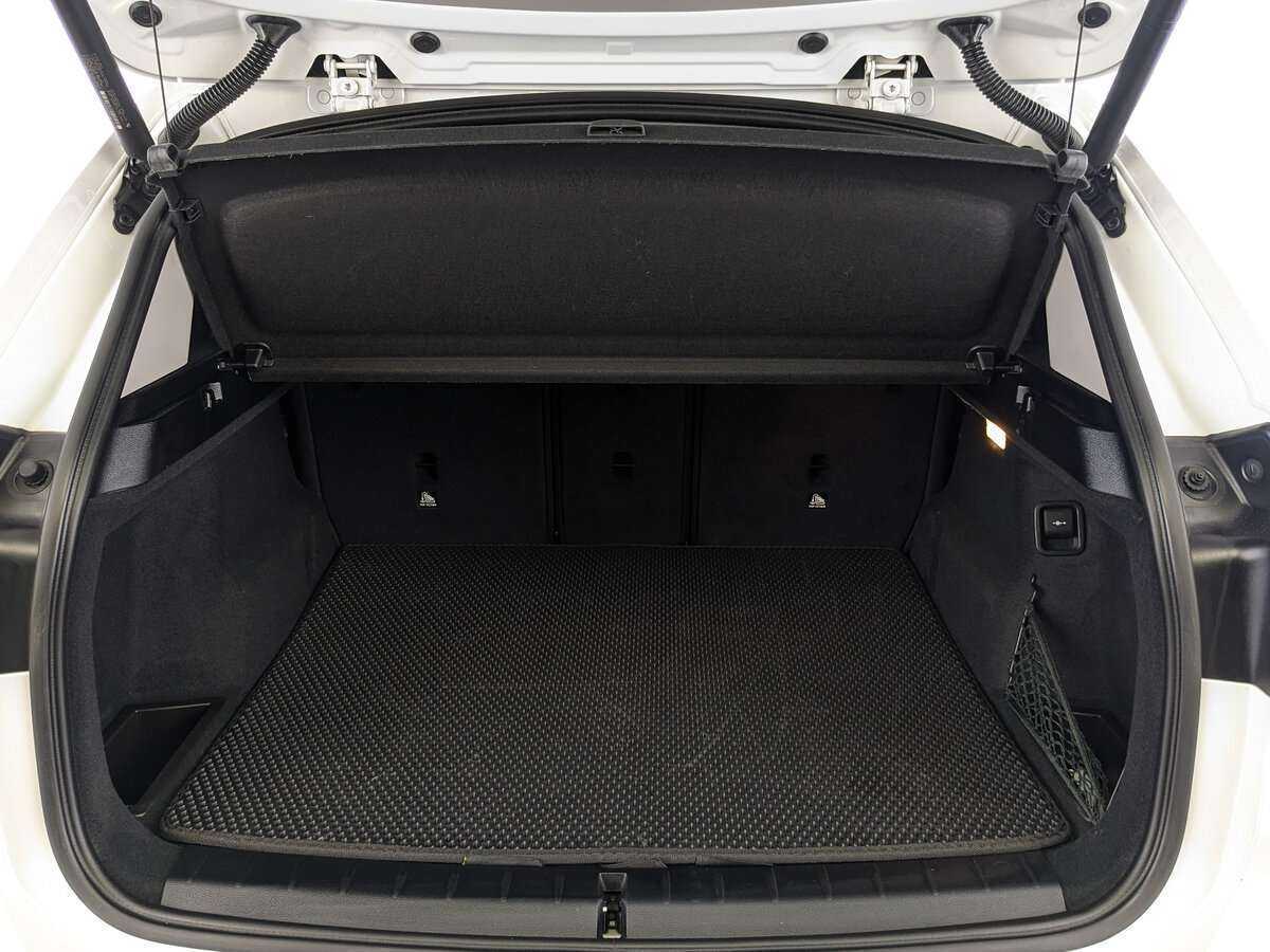 Б/У БМВ Икс1 2019 года. Фото: #9