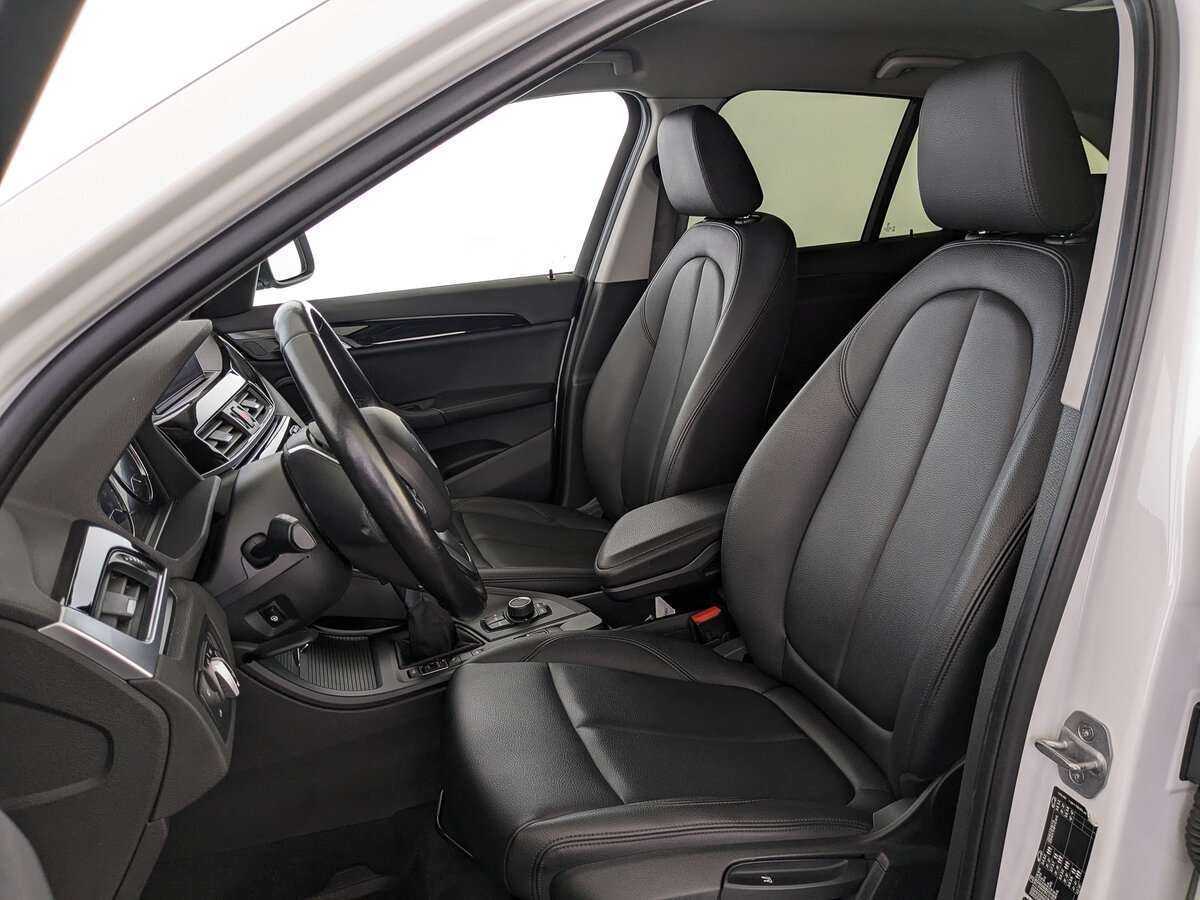 Б/У БМВ Икс1 2019 года. Фото: #17