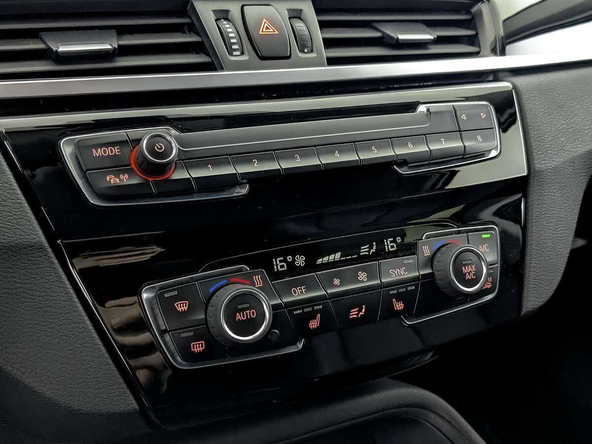 Б/У БМВ Икс1 2019 года. Фото: #18