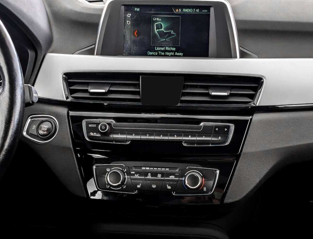 Б/У БМВ Икс1 2019 года. Фото: #12