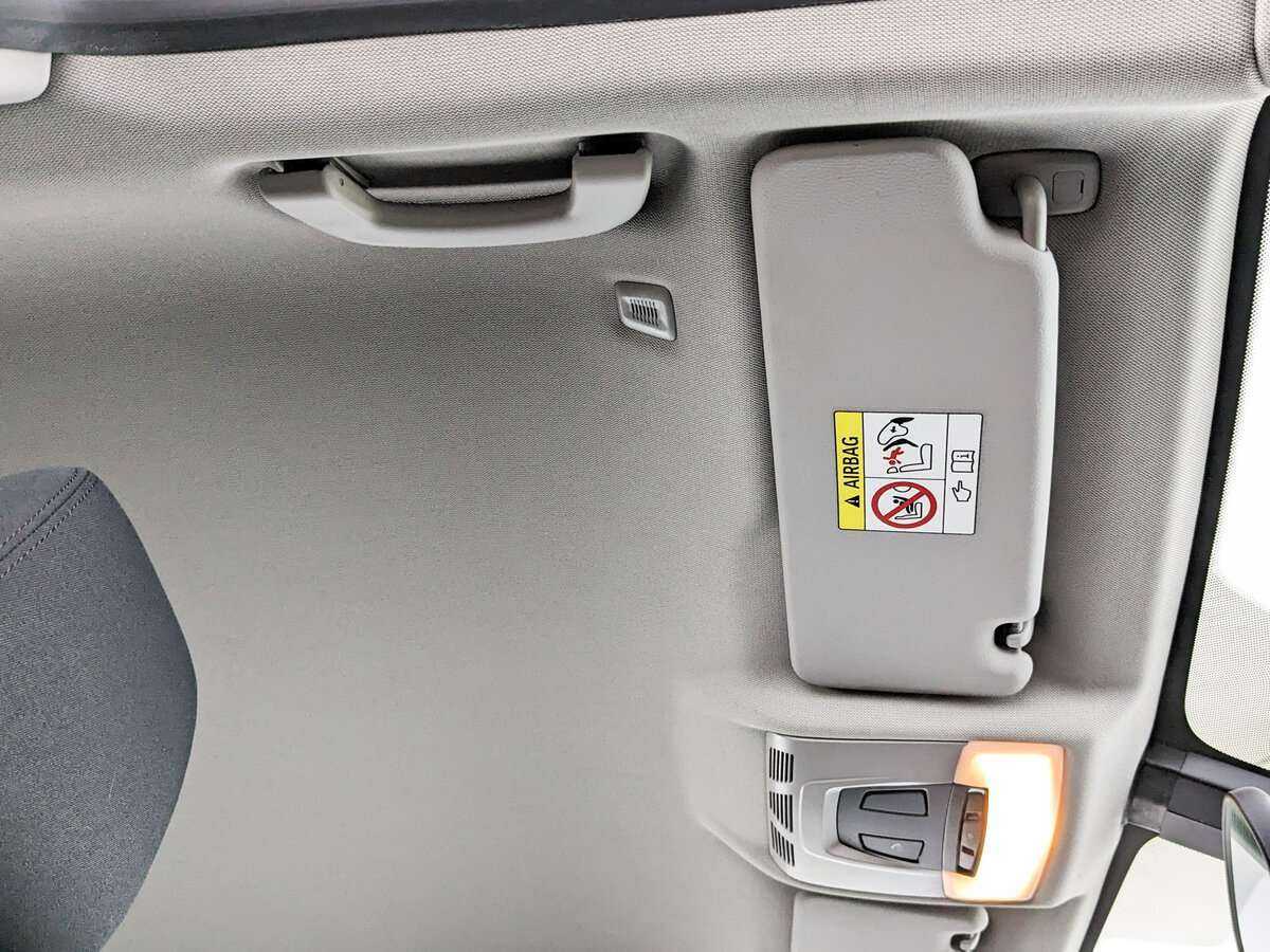 Б/У БМВ Икс1 2019 года. Фото: #17