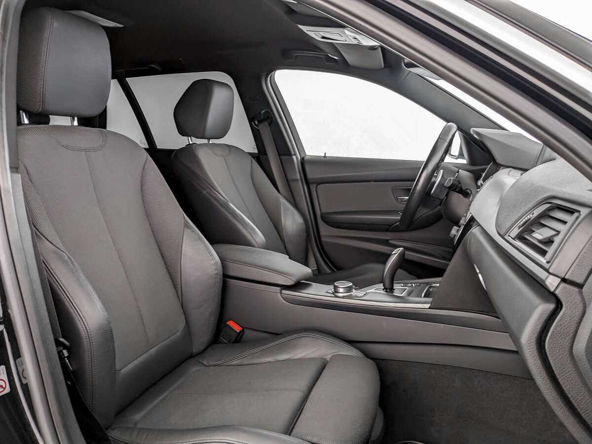 Б/У БМВ 3 серии 2019 года. Фото: #16