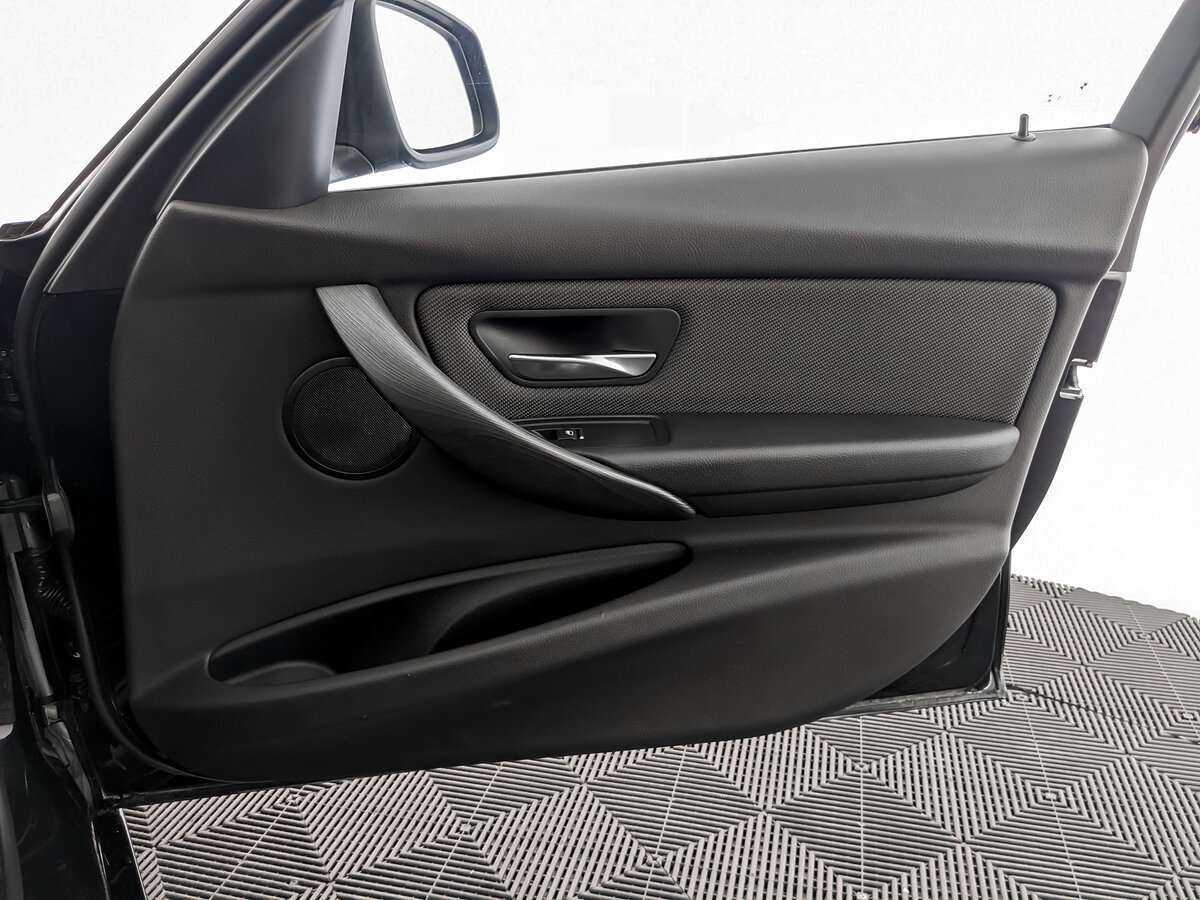 Б/У БМВ 3 серии 2019 года. Фото: #17