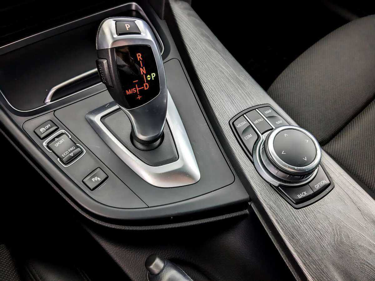 Б/У БМВ 3 серии 2019 года. Фото: #19