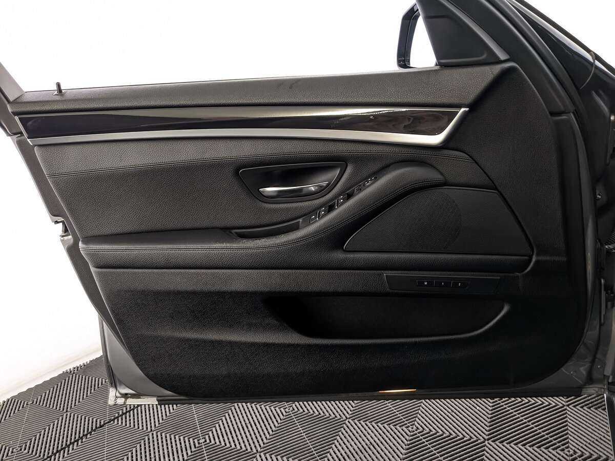 Б/У БМВ 5 серии 2014 года. Фото: #13