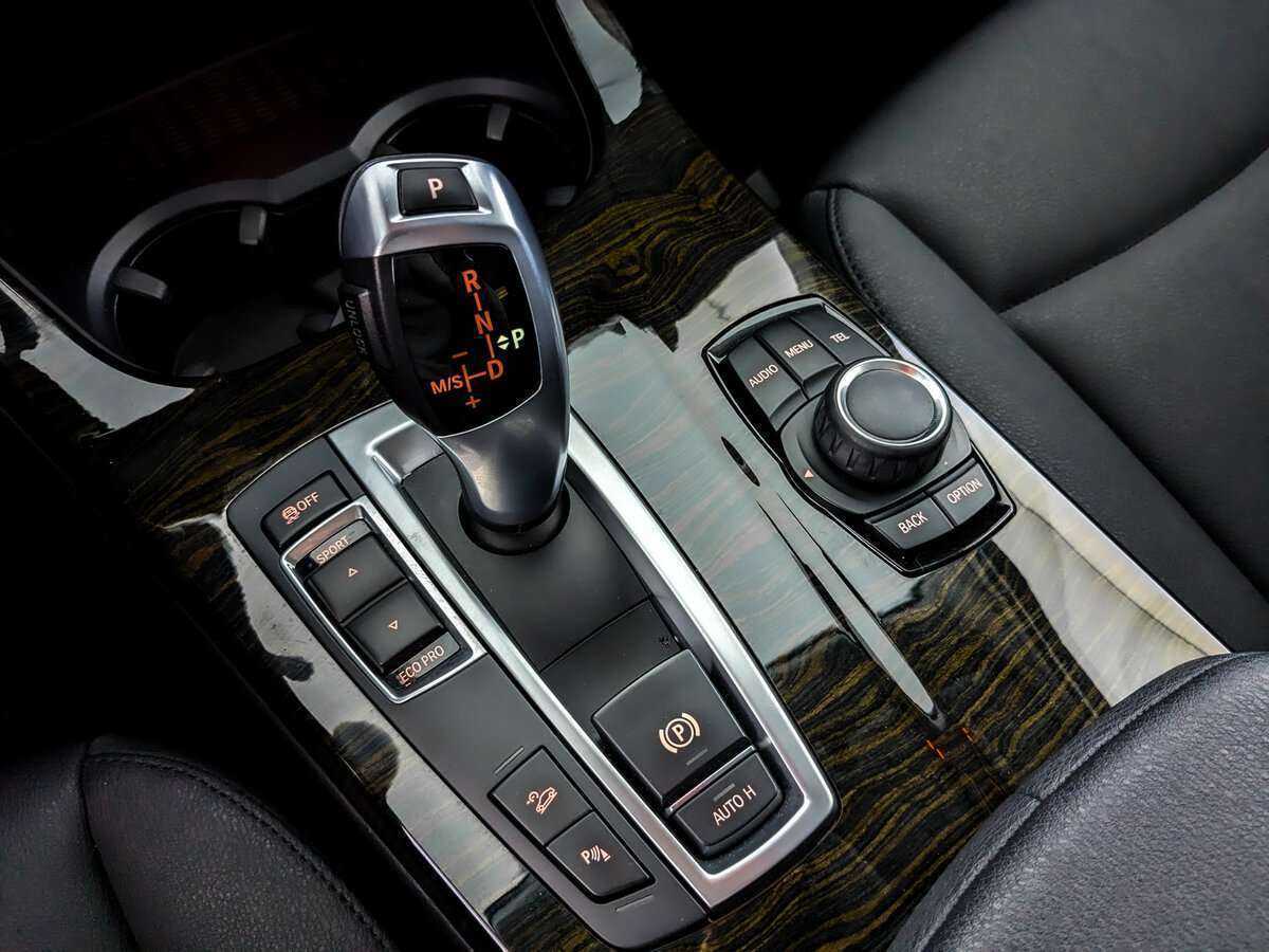 Б/У БМВ Икс3 2014 года. Фото: #21