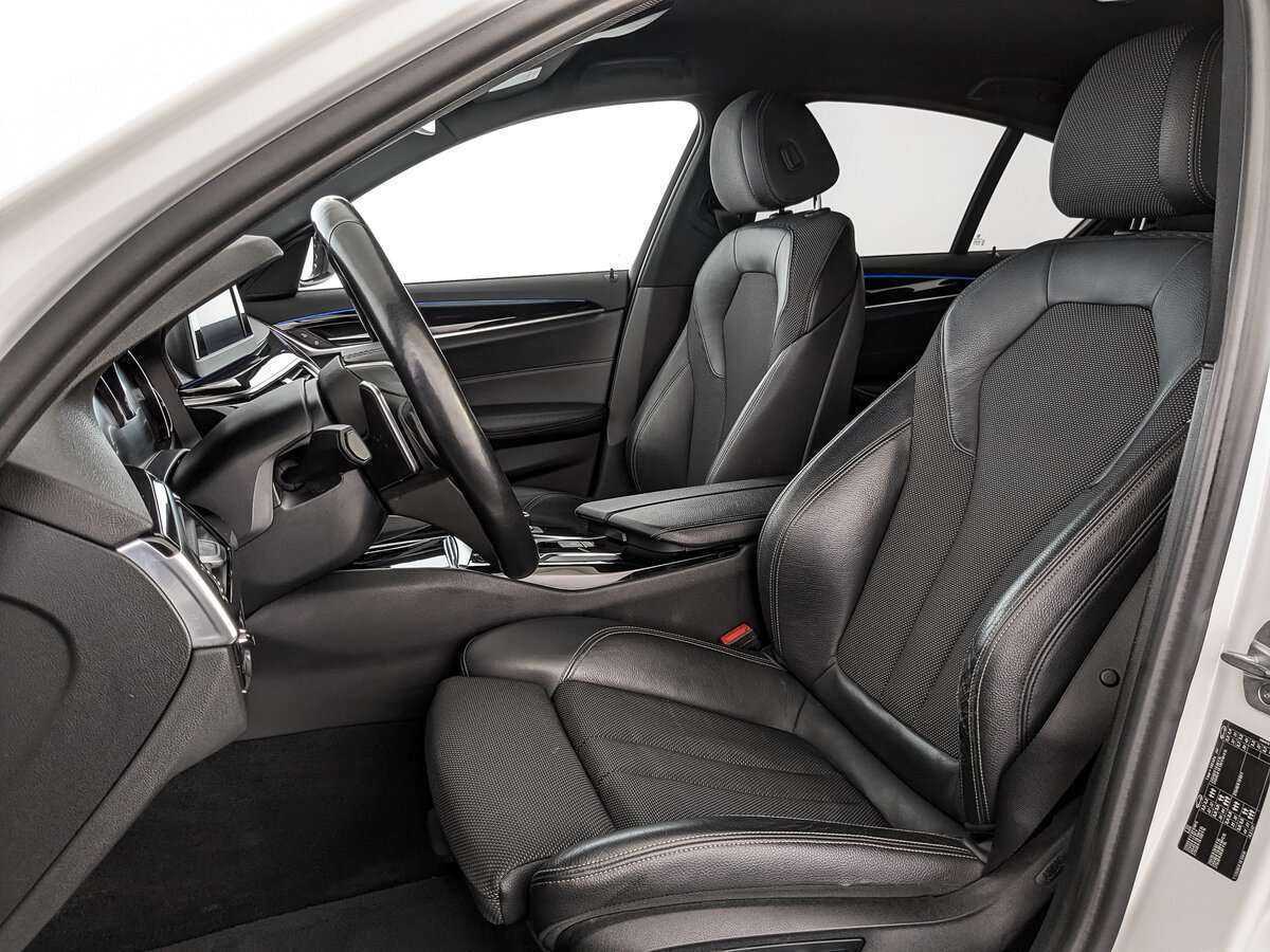 Б/У БМВ 5 серии 2017 года. Фото: #15