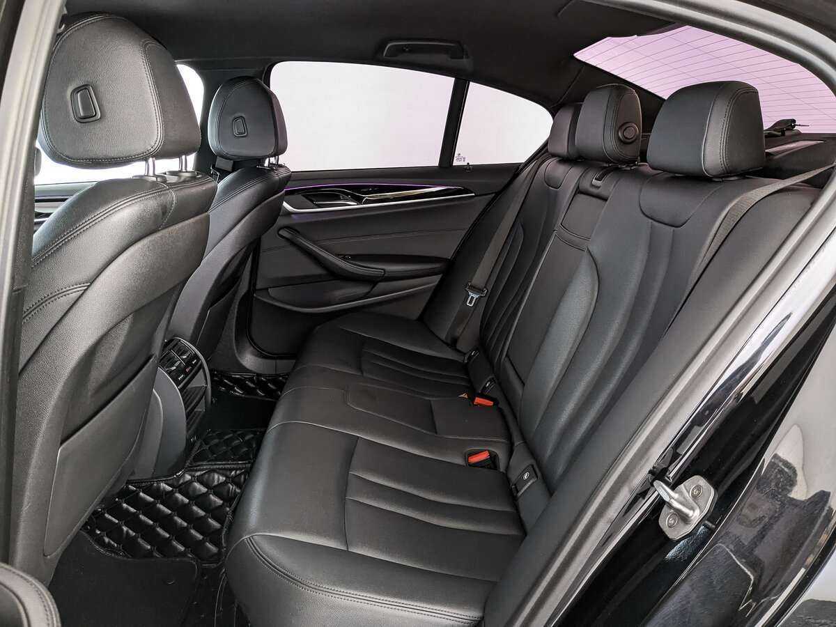 Б/У БМВ 5 серии 2017 года. Фото: #13