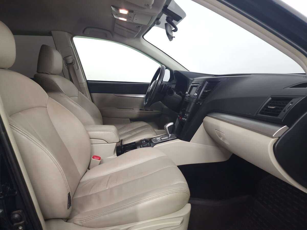 Б/У Субару Аутбэк 2014 года. Фото: #17