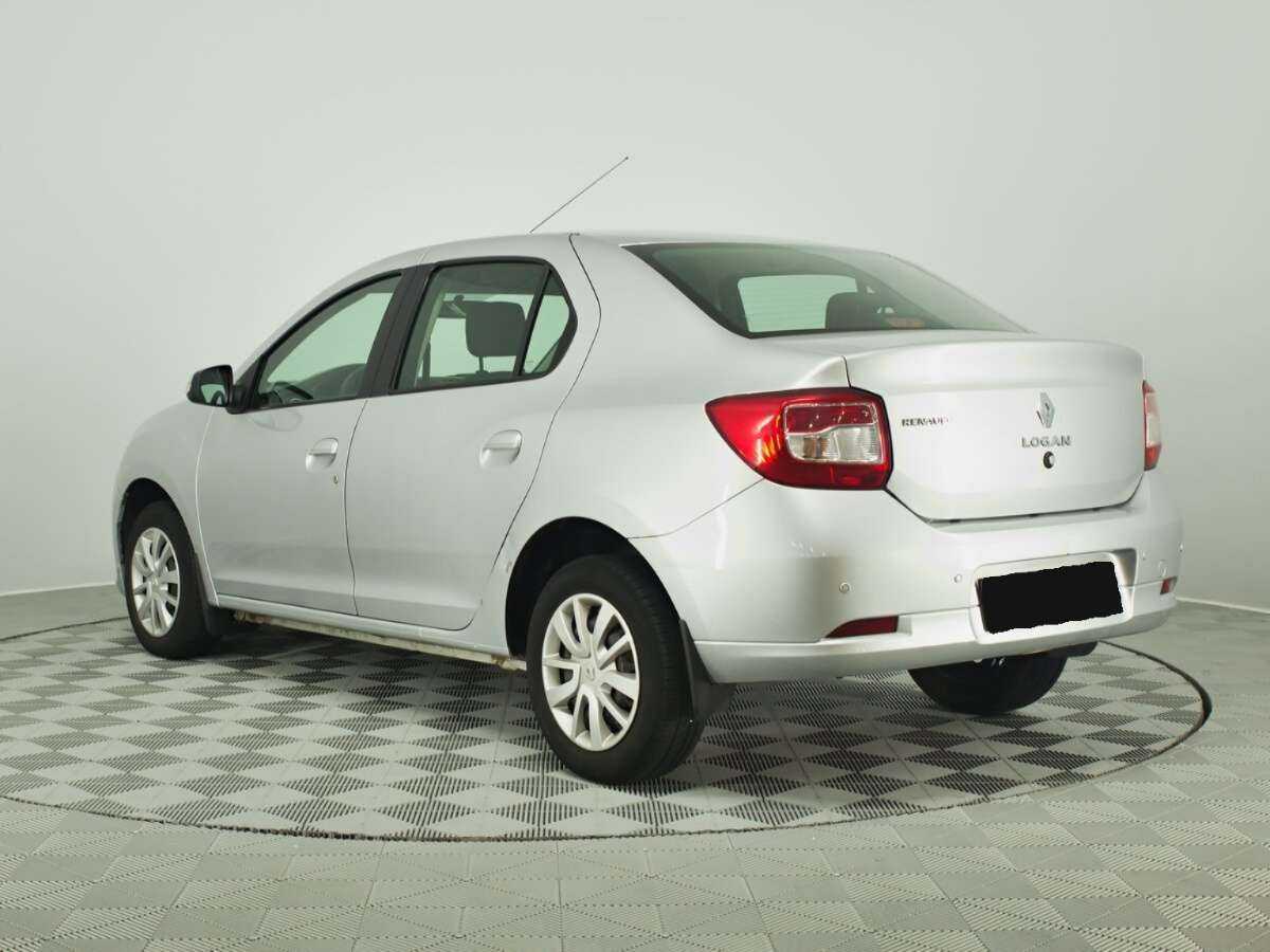 Б/У Рено Логан 2015 года. Фото: #6