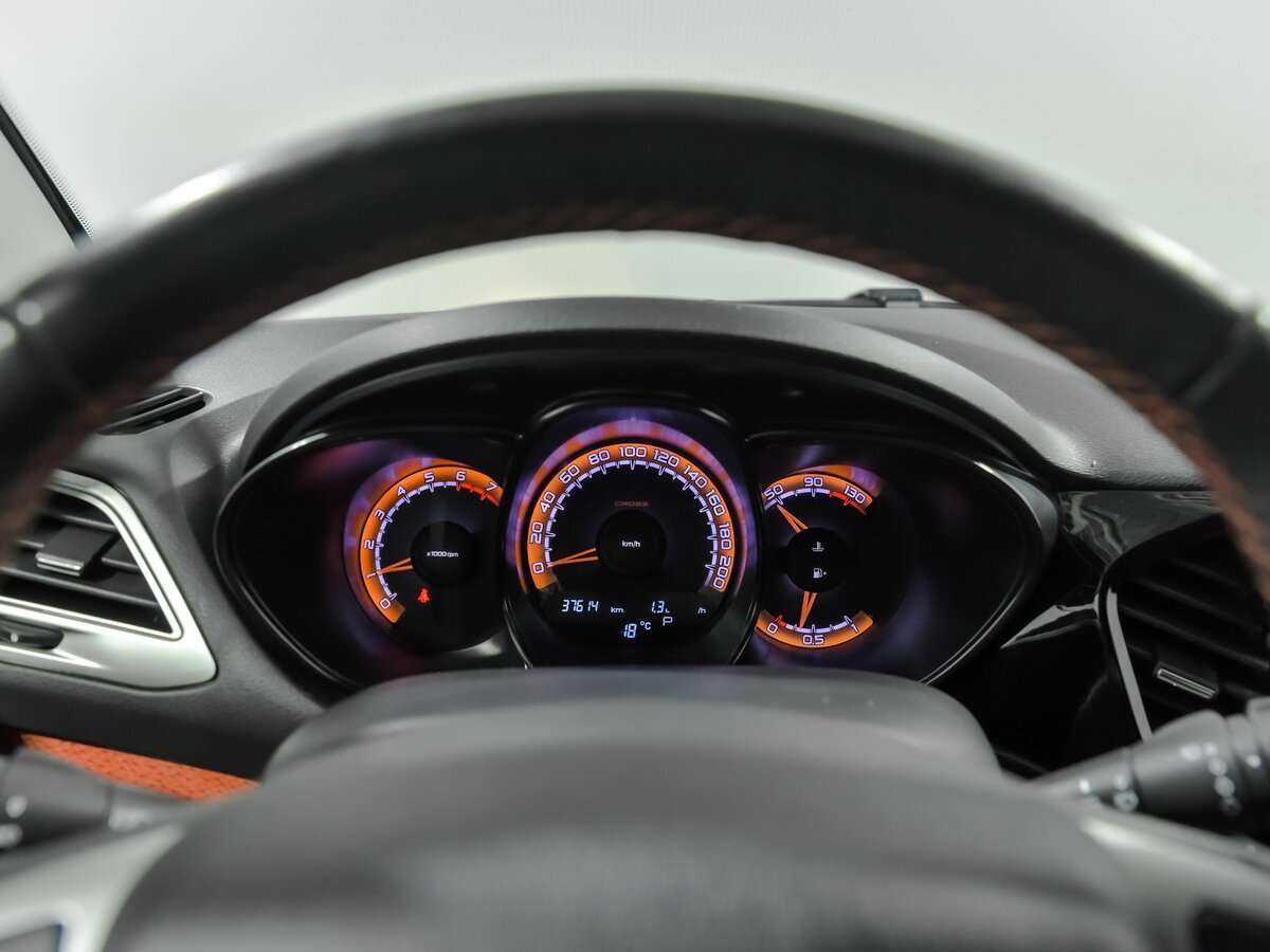 Б/У Лада (ВАЗ) Веста 2020 года. Фото: #6