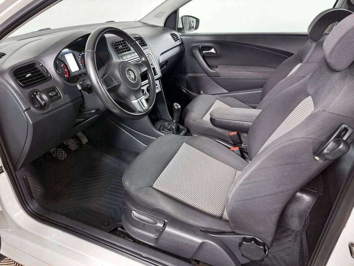 Б/У Фольксваген Поло 2012 года. Фото: #13