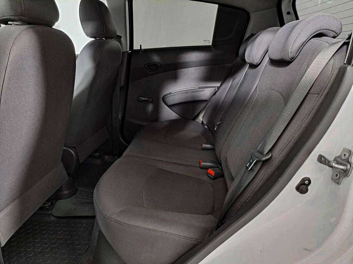 Б/У Шевроле Спарк 2013 года. Фото: #11