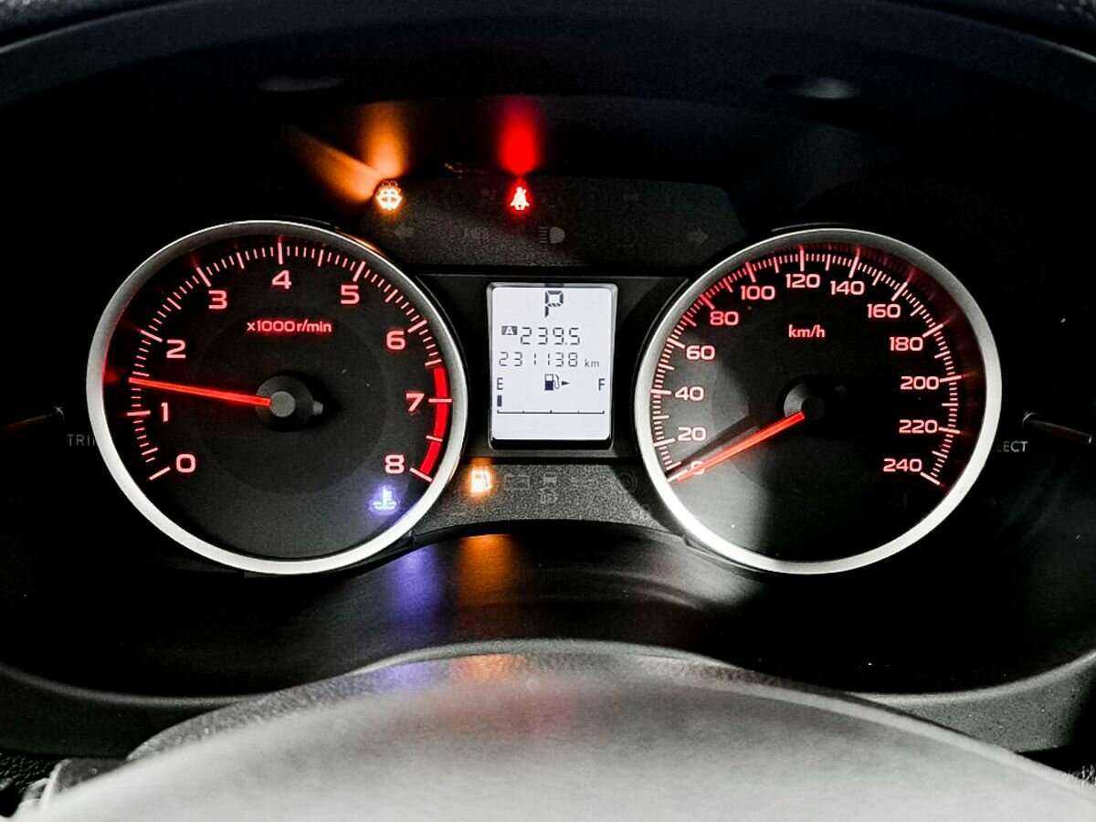 Б/У Субару ИксВи 2014 года. Фото: #8