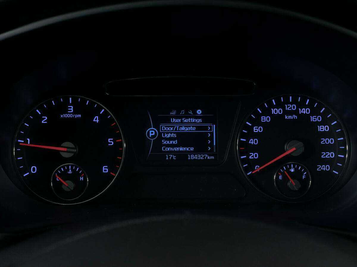 Б/У Киа Соренто 2016 года. Фото: #15