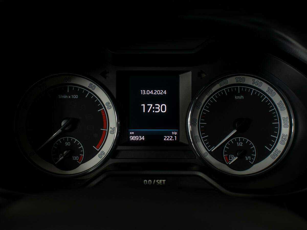 Б/У Шкода Октавия 2018 года. Фото: #11