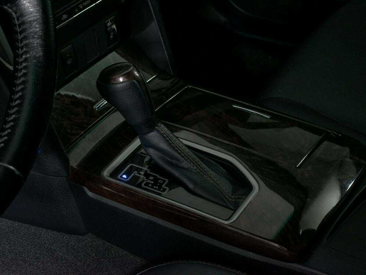 Б/У Тойота Камри 2017 года. Фото: #15