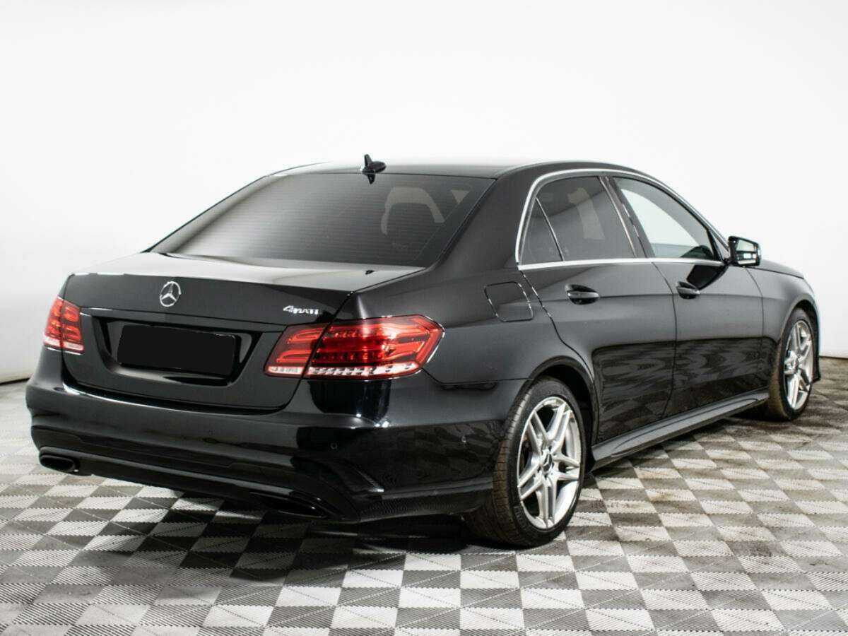 Б/У Мерседес-Бенц Е-Класс 2014 года. Фото: #4