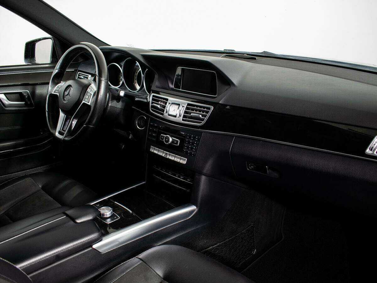 Б/У Мерседес-Бенц Е-Класс 2014 года. Фото: #8