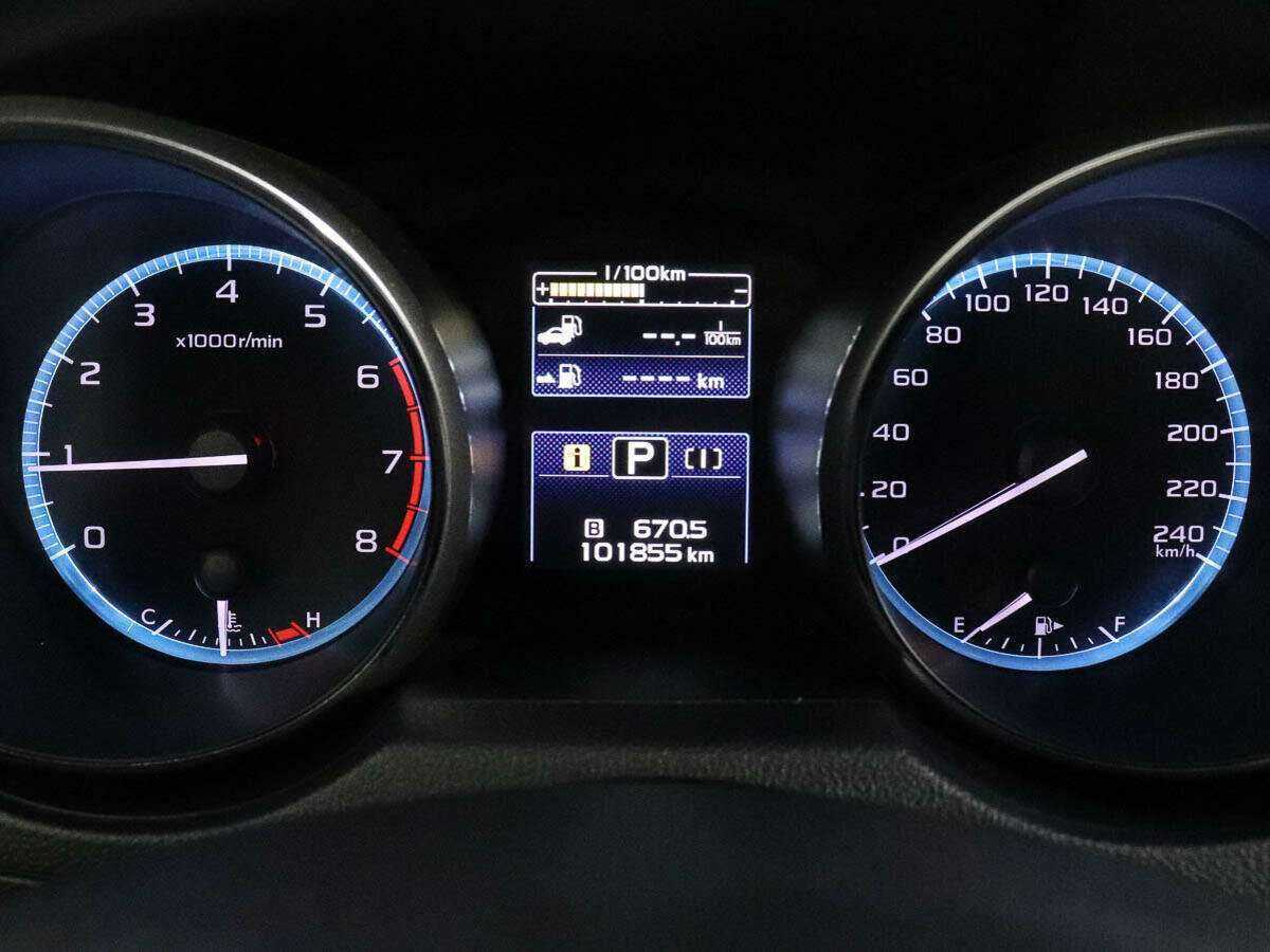 Б/У Субару Аутбэк 2017 года. Фото: #9