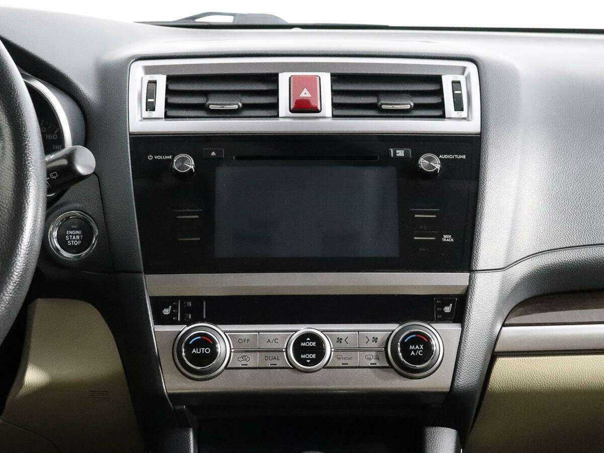 Б/У Субару Аутбэк 2017 года. Фото: #11