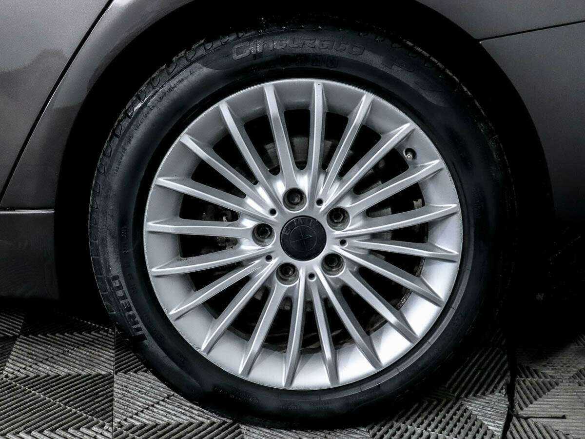 Б/У БМВ 3 серии 2014 года. Фото: #12