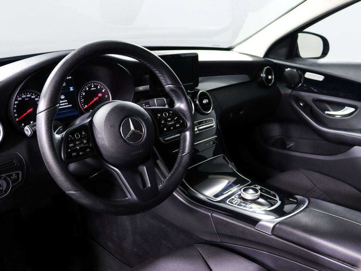 Б/У Мерседес-Бенц Ц-Класс 2019 года. Фото: #12