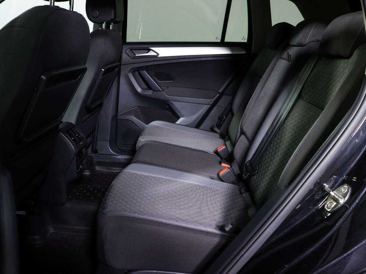 Б/У Фольксваген Тигуан 2020 года. Фото: #7