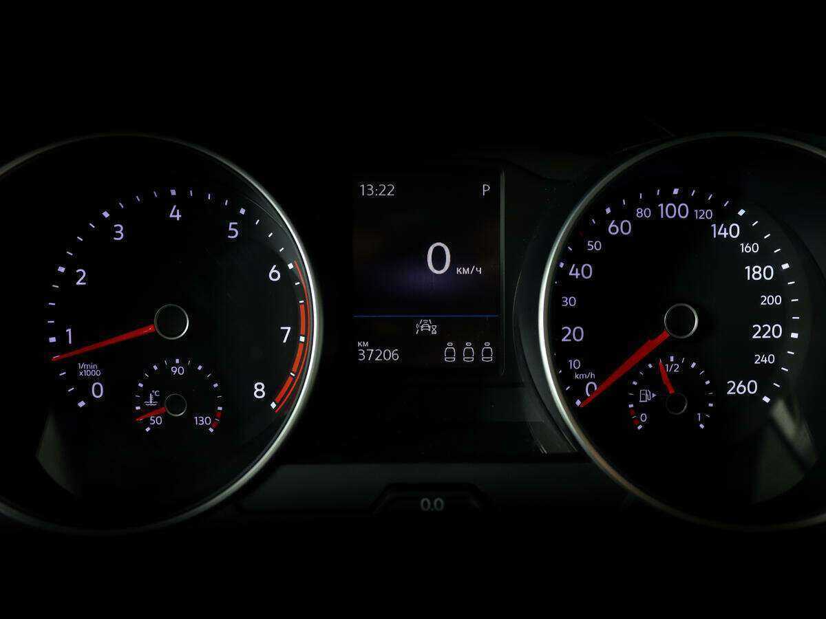 Б/У Фольксваген Тигуан 2020 года. Фото: #8