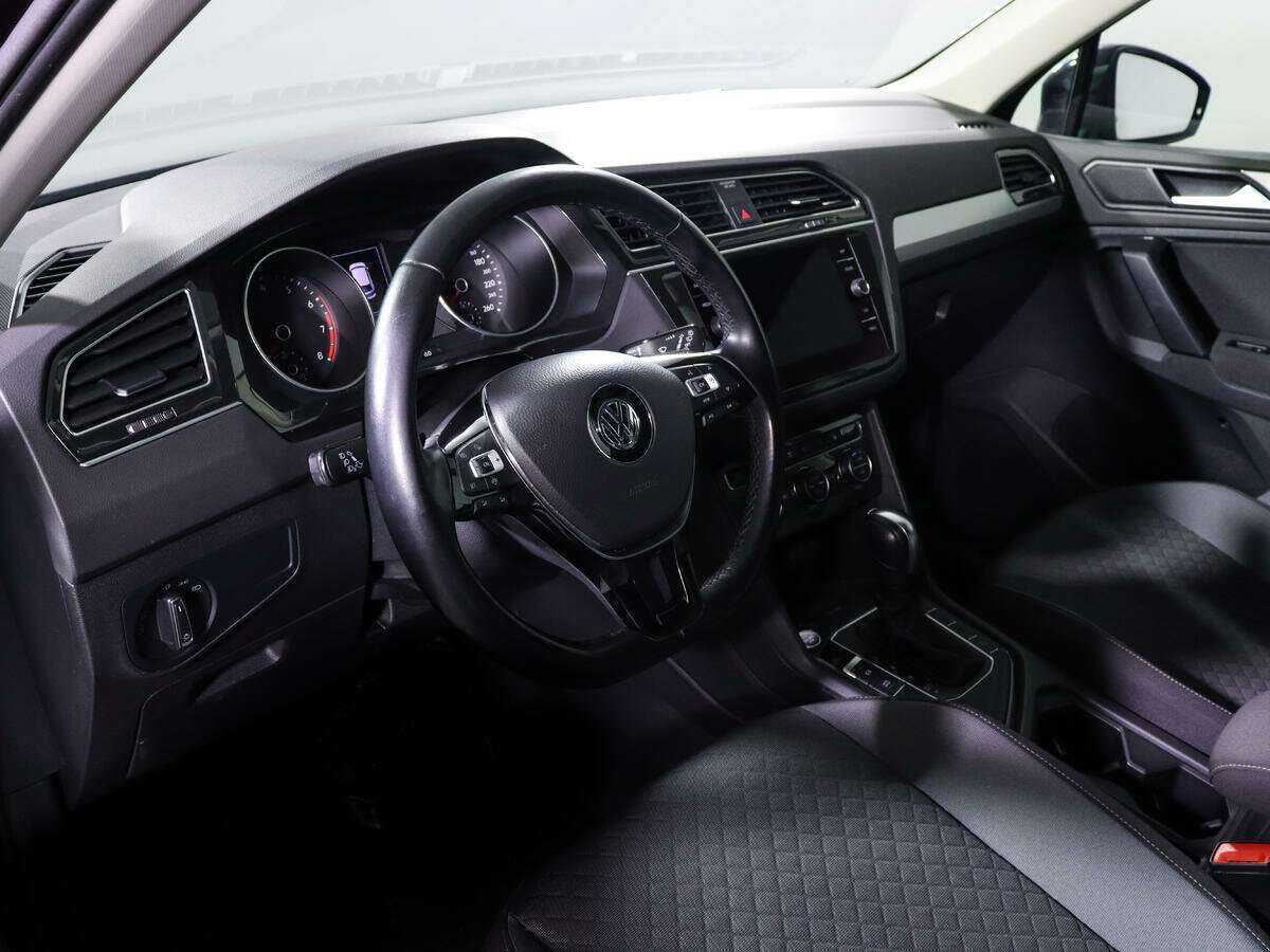 Б/У Фольксваген Тигуан 2020 года. Фото: #11