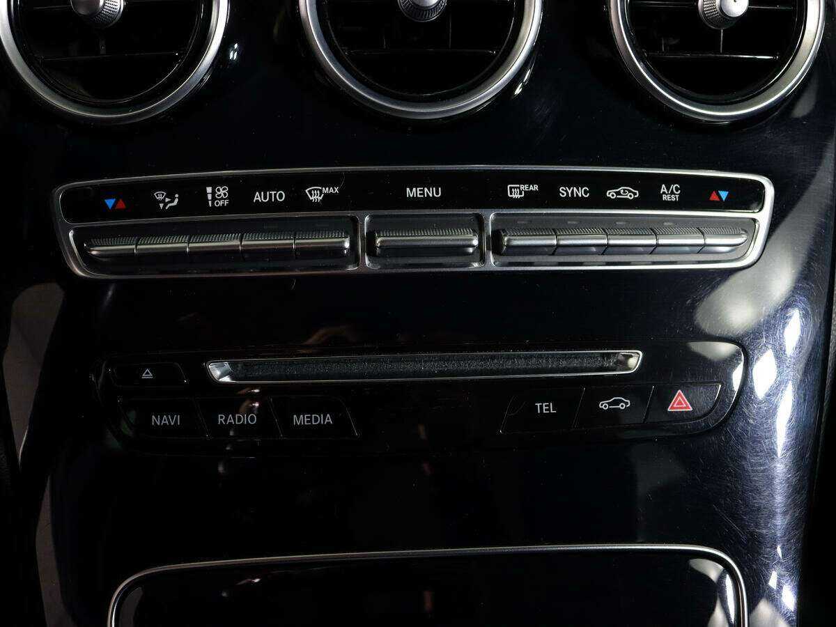 Б/У Мерседес-Бенц Ц-Класс 2014 года. Фото: #17