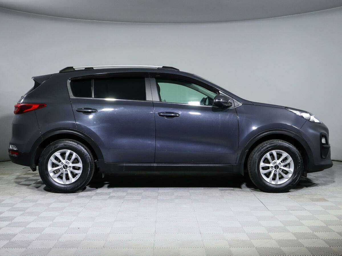 Б/У Киа Спортейдж 2021 года. Фото: #3