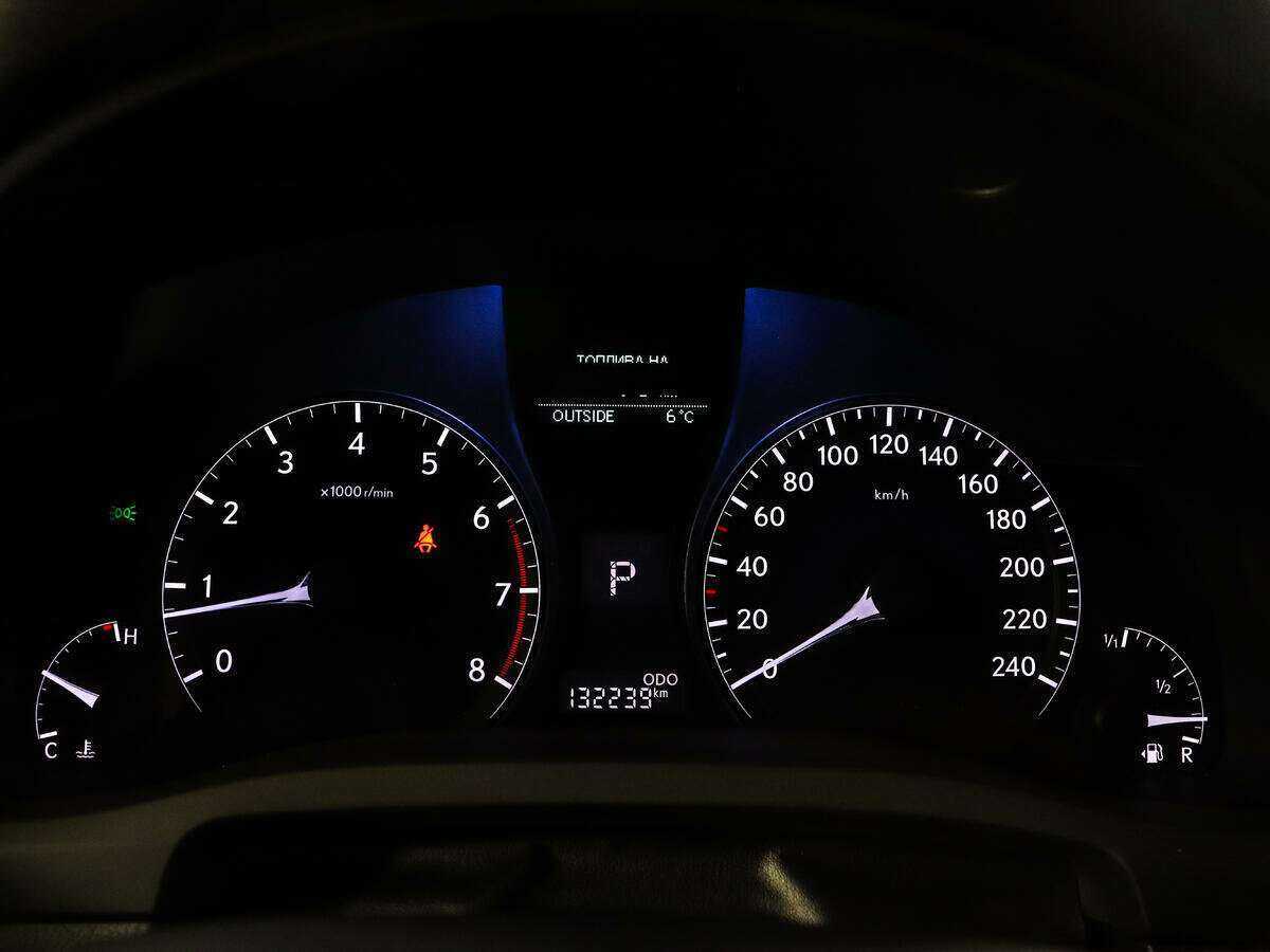 Б/У Лексус Р-Икс 2012 года. Фото: #8