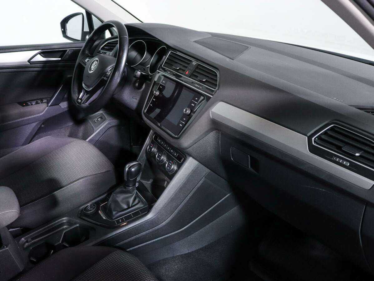 Б/У Фольксваген Тигуан 2020 года. Фото: #6