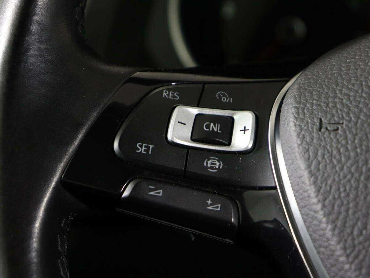 Б/У Фольксваген Тигуан 2020 года. Фото: #16